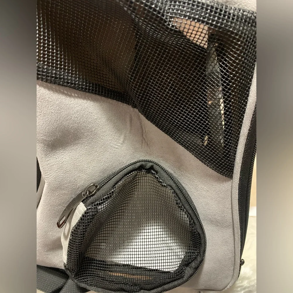 Cat carrier